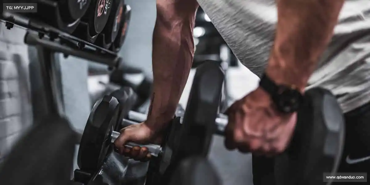 米兰milan🏒冰场飞驰，球场狂奔，这里是所有热爱的起点！一起来躁！